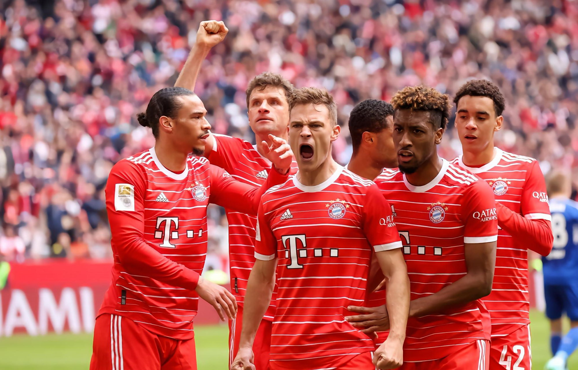 包含沙尔克04主场大胜，德甲保级路上迈出关键一步的词条