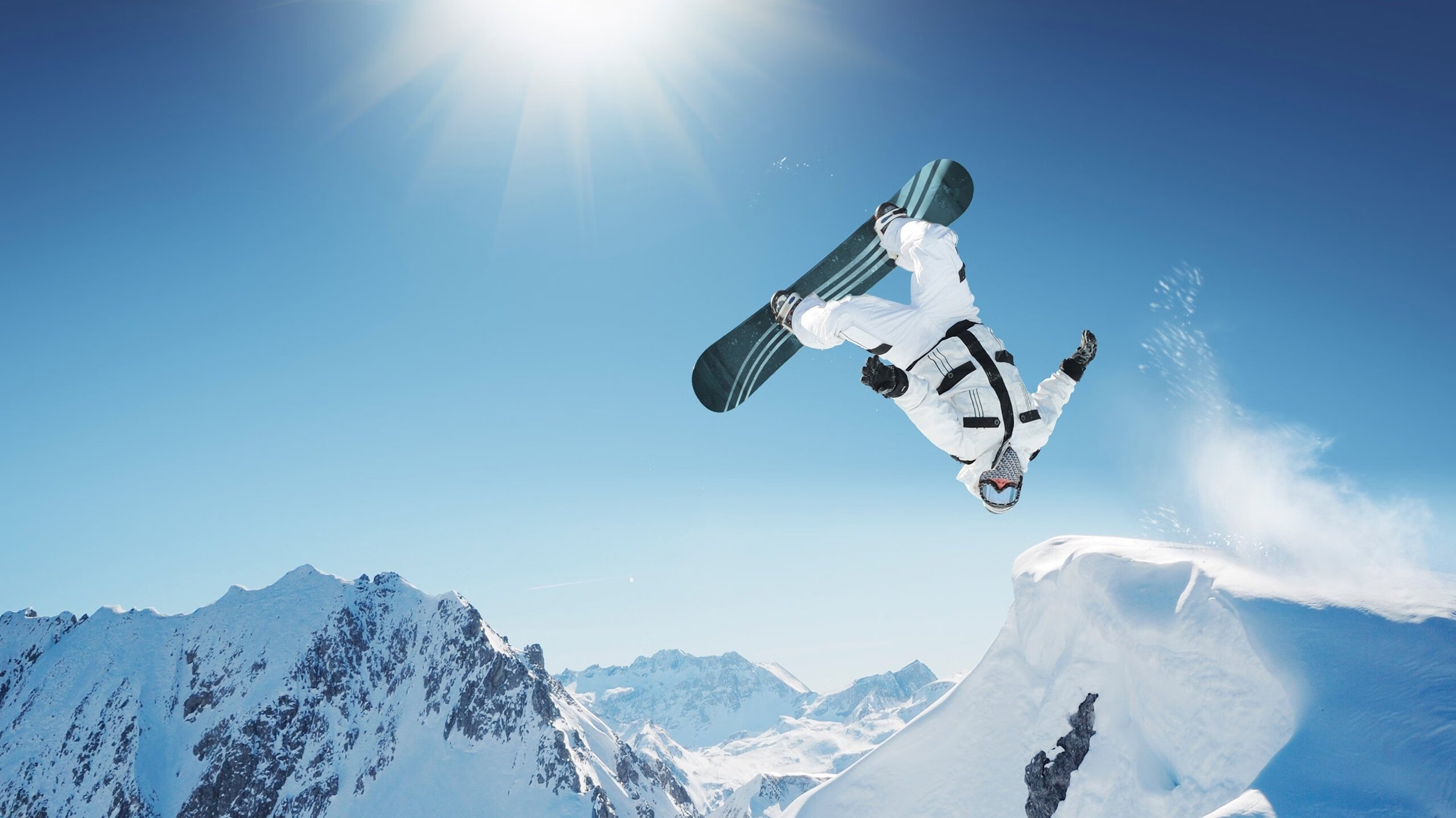 赖斯一锤定音，喀麦隆惊险突围—非洲雄狮淘汰赛首战艰难过关