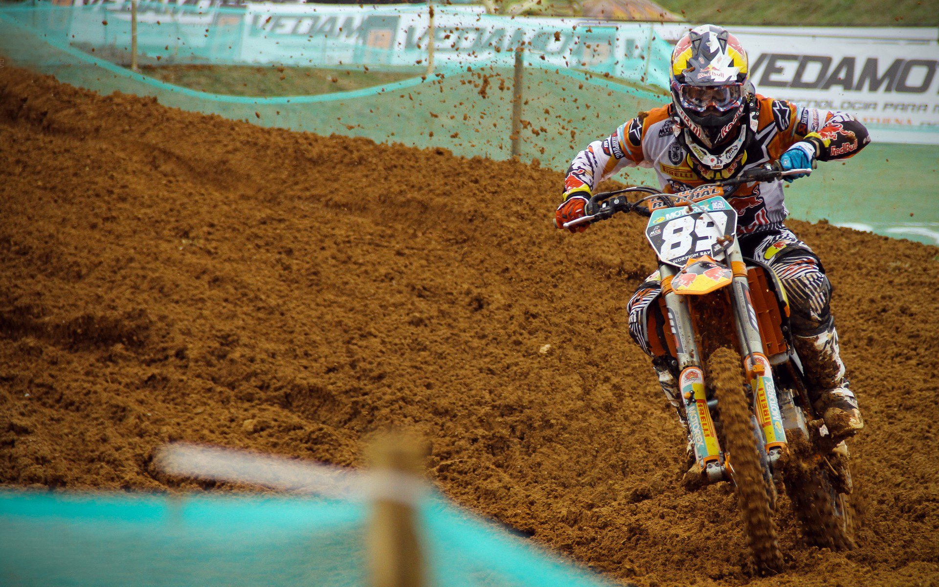 开云体育app-绿茵场外另类国家德比，当火箭加时绝杀雄鹿，西甲双雄的足球哲学在篮球场浮现